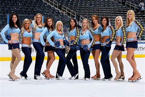 Pretty Nhl Ice Crew Girls 23 Pics