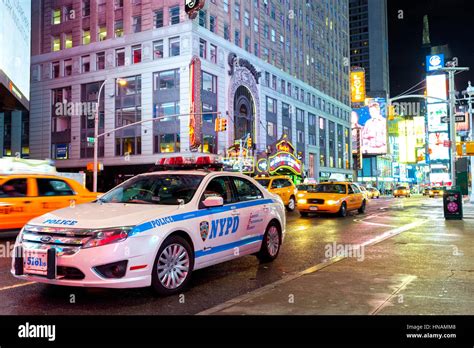 Nypd police car lights hi-res stock photography and images - Alamy