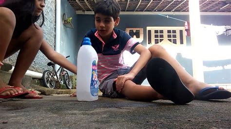 Desafio Da Garrafa Com Minha Prima Youtube