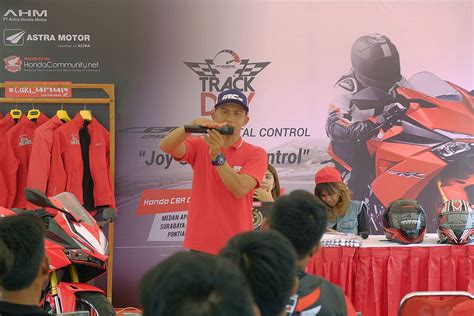 Honda Cbr Trackday Yogyakarta Bikers Motor Sport Pacu Adrenalin