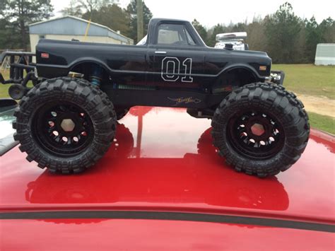 Stampede 4x4 Vxl 17mm Wheels And Tire Combo