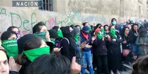 Mujeres Protestan Con Pintas En Palacio Nacional El Informador