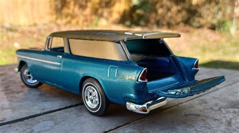 1955 Chevy Nomad Custom Station Wagon Plastic Model Car Kit 1 25