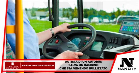 Roma Autista Del Bus Salva Un Bambino Che Sta Venendo Bullizzato