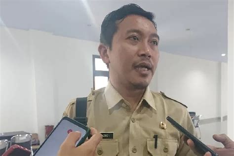 Dewan Lombok Timur Nasehati Dinas Dikbud Perbanyak Komunikasi Di