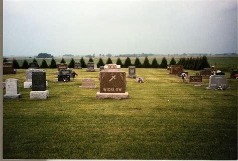 Saint Pauls Lutheran Church Cemetery em Meriden Minnesota Cemitério