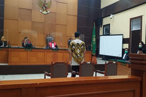 Terlibat Kasus Djoko Tjandra Brigjen Prasetijo Dituntut 2 Tahun 6