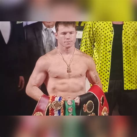 Expone Canelo Álvarez Sus Títulos Ante Ryder En Su Regreso Al