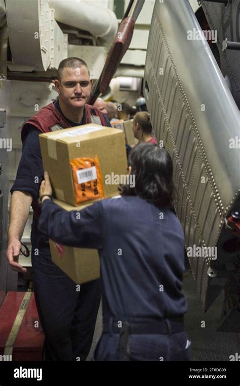 Uss Farragut Daily Operations 150502 Stock Photo Alamy