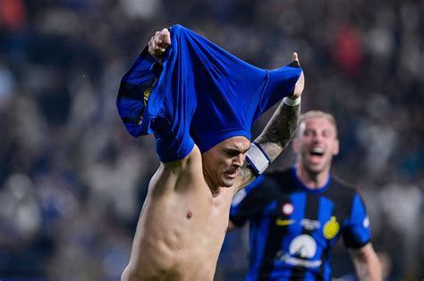 Lautaro Alza La Supercoppa Al Cielo Le Immagini Della Festa Inter