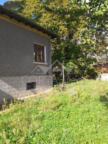 Продава КЪЩА в област София, гр. Пирдоп - 76 кв.м / 80000 EUR :: imot ...