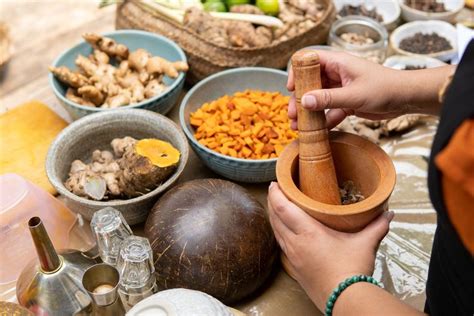 Obat Tradisional Jamu Menggali Kekayaan Budaya Pengobatan Indonesia