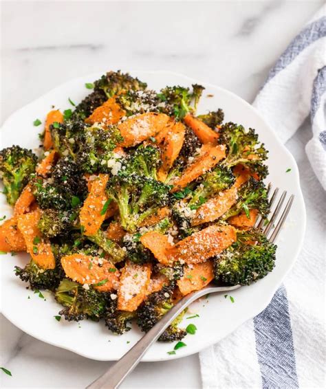 This Roasted Broccoli And Carrots Recipe Is The Best Easy Side Dish It