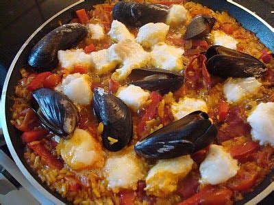 Paella Med Fisk Og Skaldyr