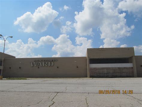 Trip to the Mall: Metro North Mall Montgomery Ward 8/16 Update- [(Ballwin),Kansas City, Missouri]