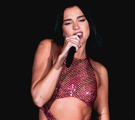 Dua Lipa Derrite A Sus Fans Con Dr Stico Cambio De Look Quiero Tv