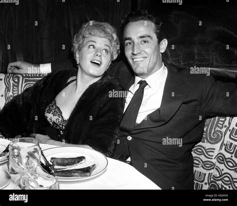 Shelley Winters With Husband Vittorio Gassman 1953 Stock Photo Alamy