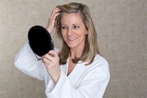 What Causes Hair Loss In Women 8 Reasons Why Your Hair Is Thinning