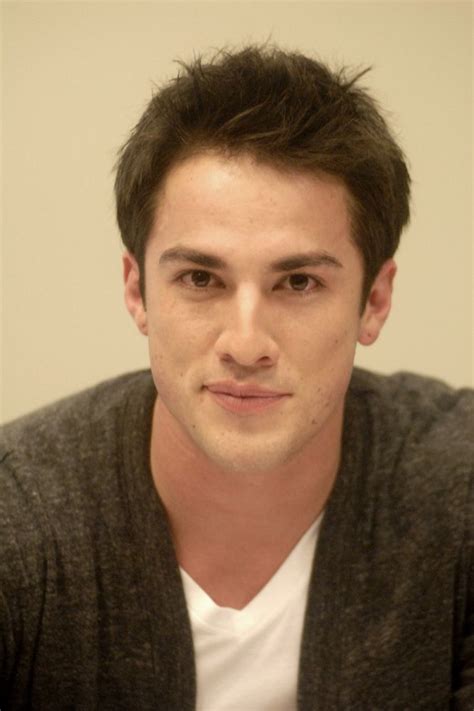 Michael Trevino Height, Weight, Age, Affairs & More » StarsUnfolded