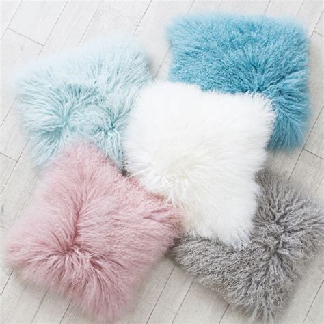 Top 10 fluffy pillows ideas and inspiration