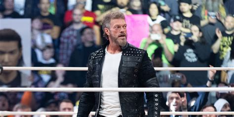 L ancien membre du WWE Hall of Fame Edge fait ses débuts à l AEW