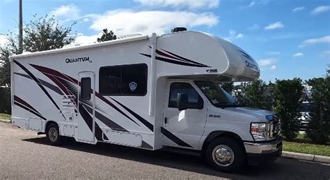 This Thor Class C Motorhome Expands When Parked Fits Up To Eight