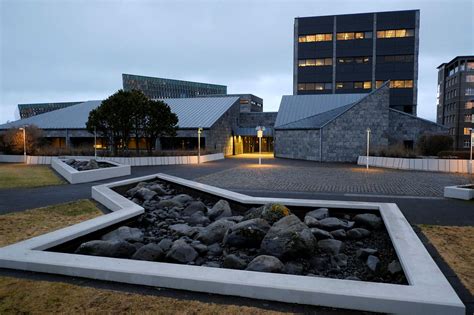Bankinn Kann Að Grípa Inn í