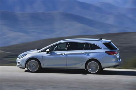 Opel Astra Sports Tourer Precios Motores Equipamientos