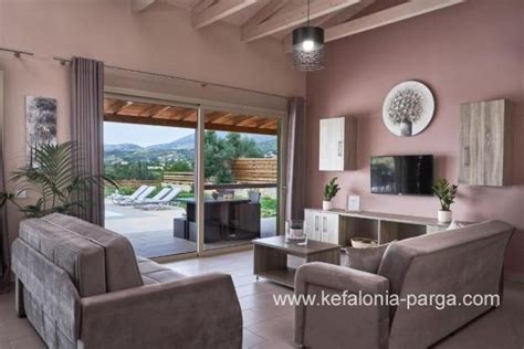 Kefalonia villas with pool: 3 bedroom villa with pool and sea view ...