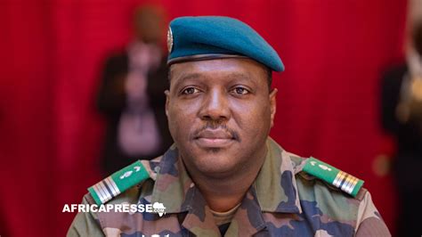 Africa PresseMali Suspension des opérations de tous les partis