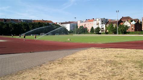 Tartanbahn Im Friedrich Ludwig Jahn Sportpark Tipps F R Singles