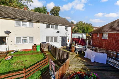 3 Bed End Terrace House For Sale In Sycamore Road Strood Rochester