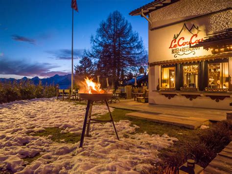 Experience Le Coucou Hotel And Restaurant