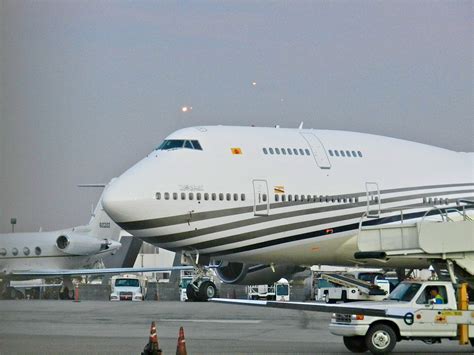 The Sultan Of Brunei Private Boeing 747 400 At Lax Boeing 747