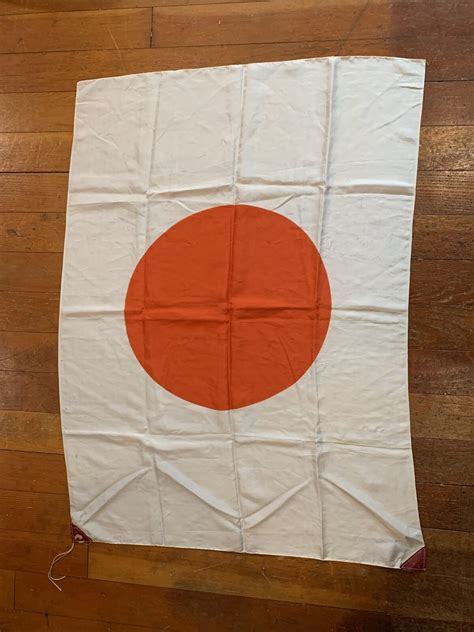 Vintage World War Ii Japanese Meatball Flag Silk 37x 28 For Sale