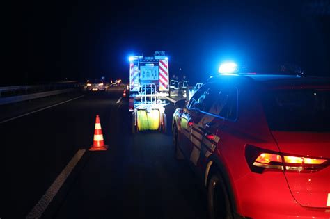 Unfall Auf Der A J Hriger Motorradfahrer Stirbt Osthessen News