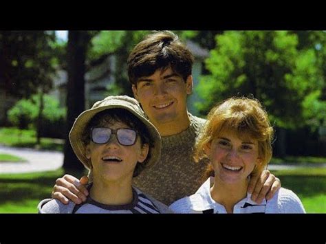 Lucas (1986) Trailer - YouTube