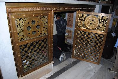 Orbis Catholicus Secundus Inside Rome Tomb Of St Catherine Of Siena