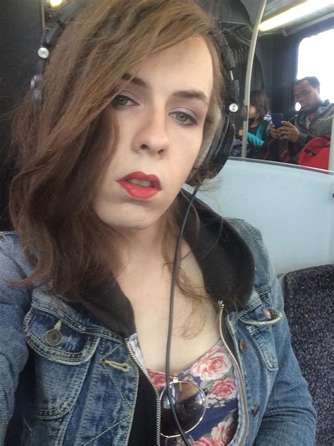 On Bus Felt Cute 😊💕 R Transadorable