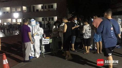 挑灯夜战！四川绵阳涪城区设17个核酸检测点 确保筛查不漏一人 每日头条