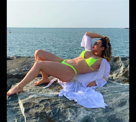 Foto Naiara Azevedo Mostra Barriga Chapada Ap S Lipo Lad Purepeople