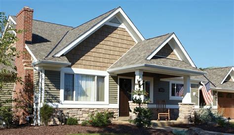 Craftsman Style Siding Cedar Vinyl Siding Vinyl Siding Styles Vinyl Shake Siding Cedar