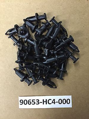 Set Of 50 OE Spec Retainer Clips Push Pin Splash Guard Panels For