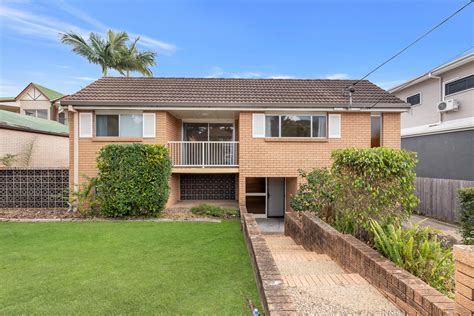 138 Victor Street Holland Park Qld 4121 Apartment For Rent Domain