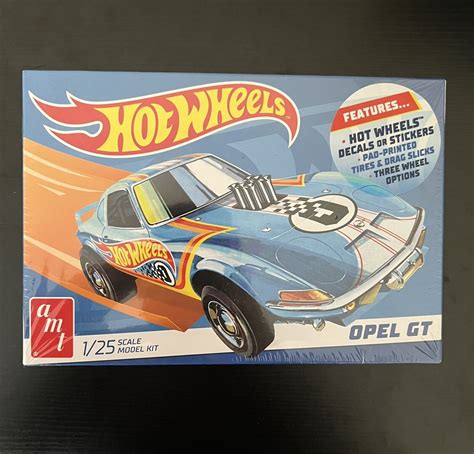 AMT Hot Wheels Buick Opel GT Plastic Model Car Vehicle Kit 1 25