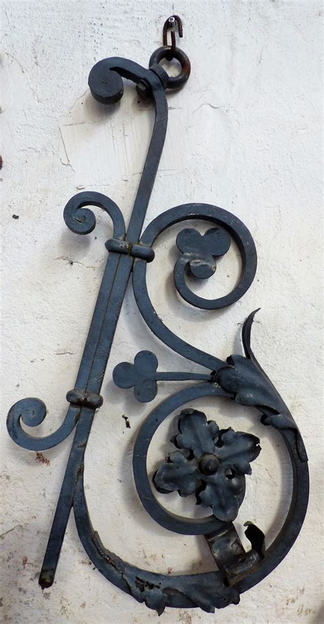 Schmiedeeiserne Konsolen | Historische Bauelemente | Jetzt online