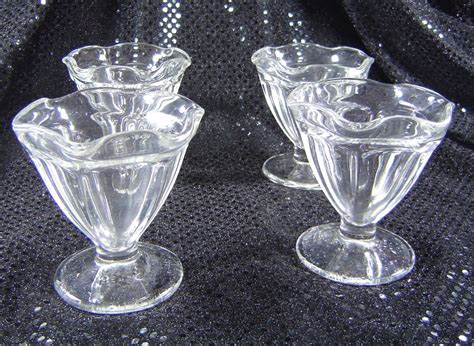 Vintage Anchor Hocking Tulip Clear Glass Dessert Parfait Ice Cream Dishes Set 4 Parfait