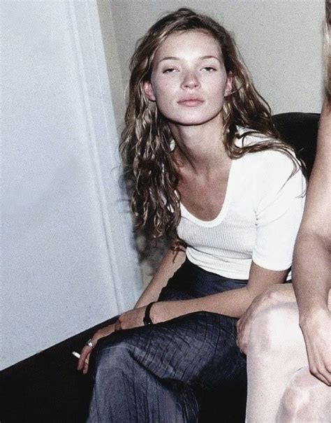 Pin By Lostcherry On Kate Moss Model Kate Moss 90s Model