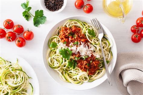 The 5 Best Low Carb Pasta Dishes to Enjoy Any Night of the Week - FitOn