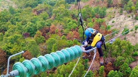 Tanpa Pemadaman Pln Lakukan Pemeliharaan Tower Transmisi Sutt Kv